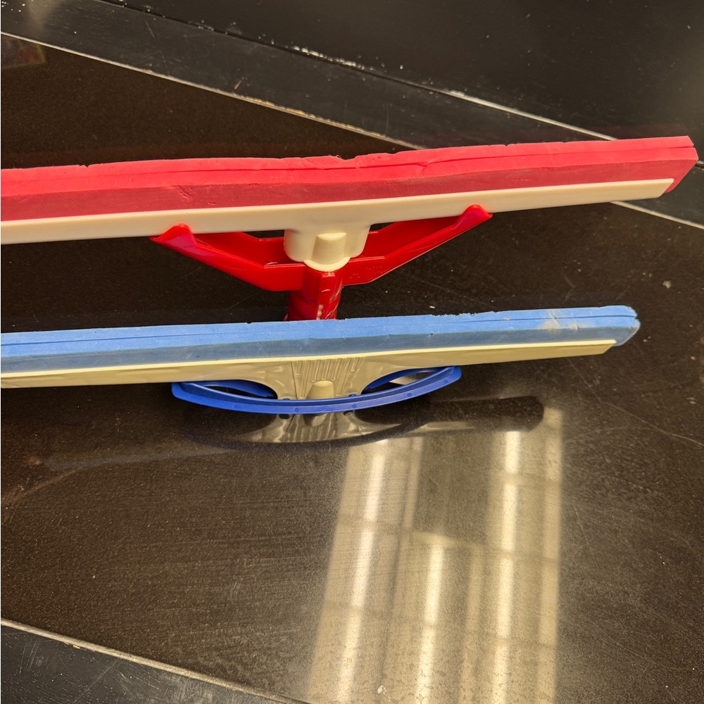 Dual-Color Floor Squeegee Set - Picture 3 of 4